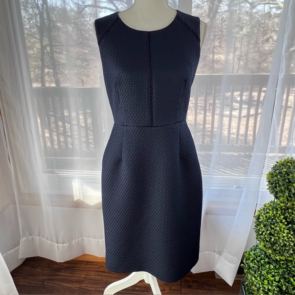 J.CREW Portfolio Dress Navy Blue Textured Sheath Size 6 - Picture 4 of 14